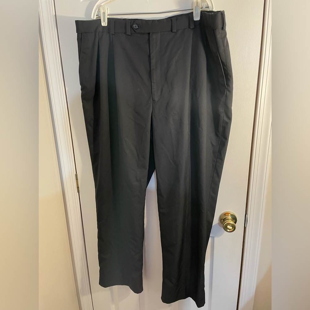 #32 Men’s Dress Pants